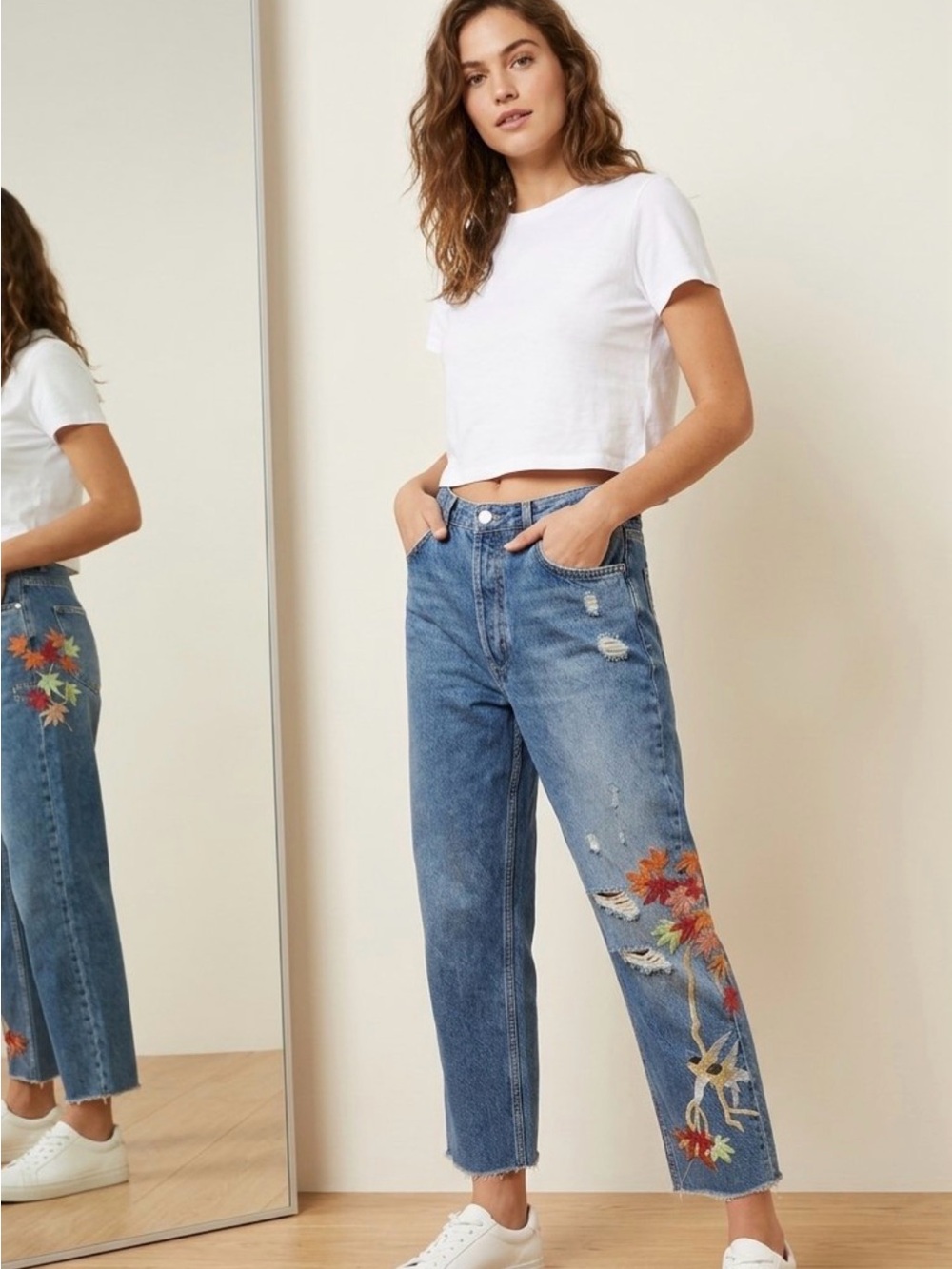 Zara Women medium wash high rise relaxed Straight embroidered Jeans Sz 10 NWT